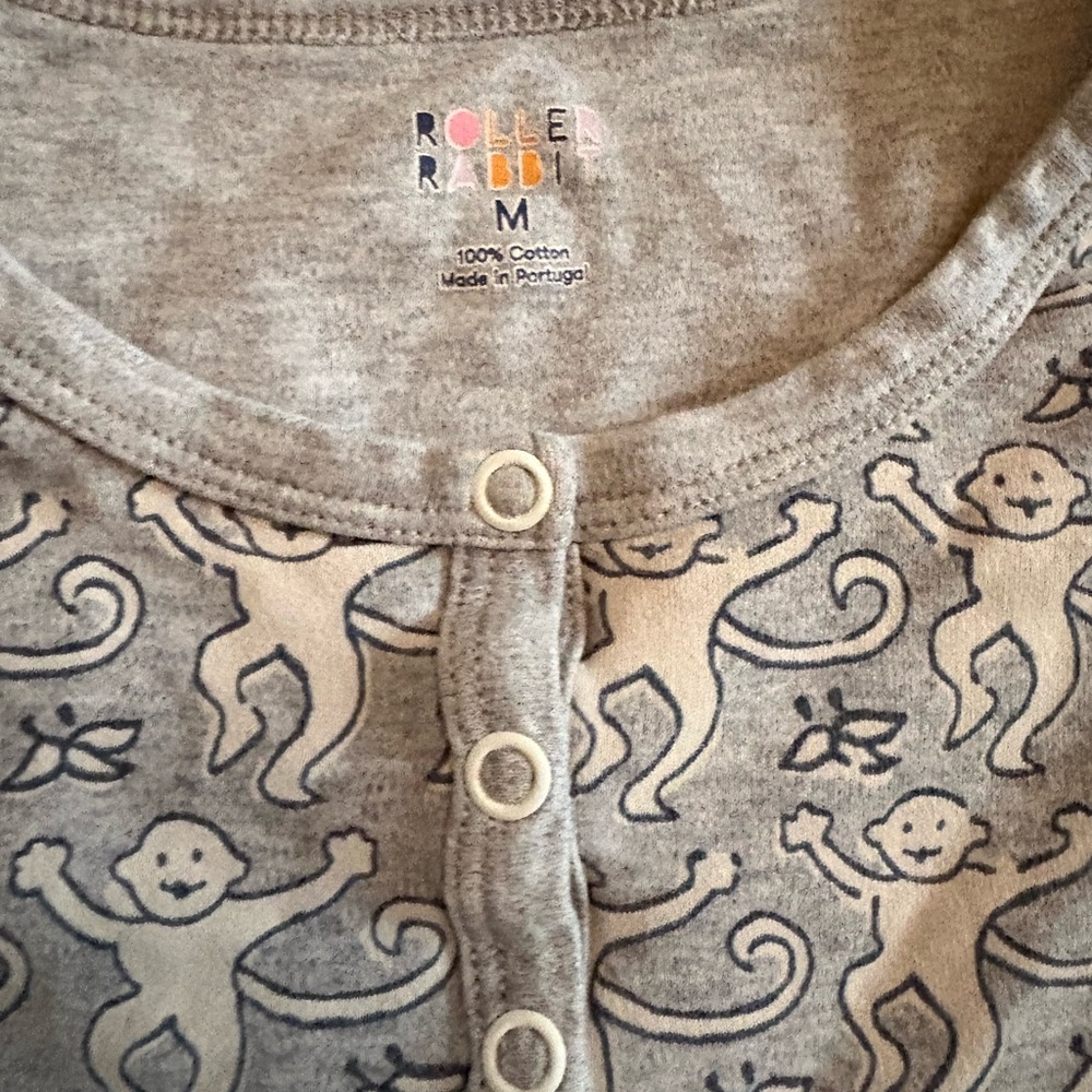 Roller Rabbit Gray and Cream Monkey Print Top